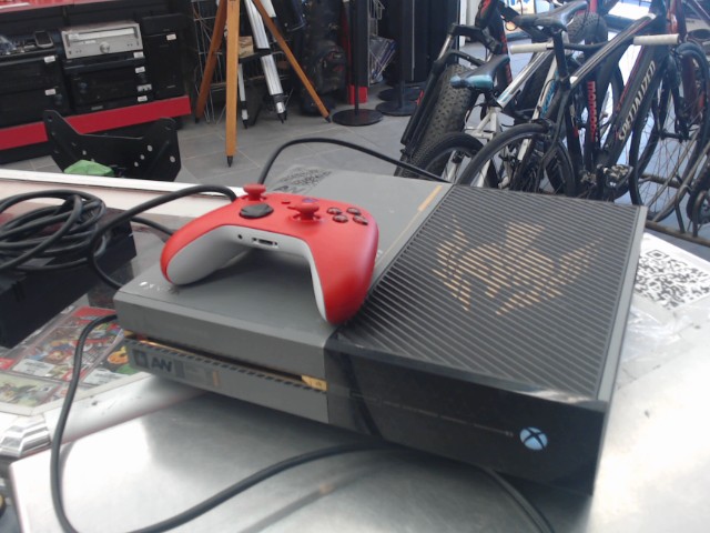 Console xbox one aw + manette series red