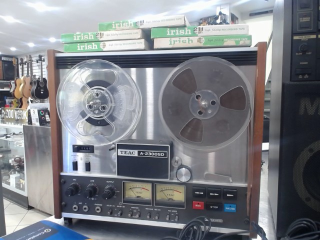 Enregistreur vintage a bobinne