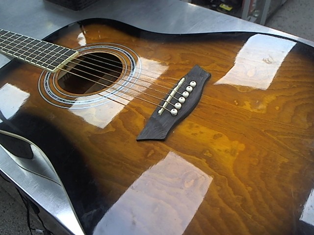 Guitare naked