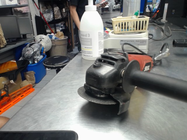 Grinder skill a fils