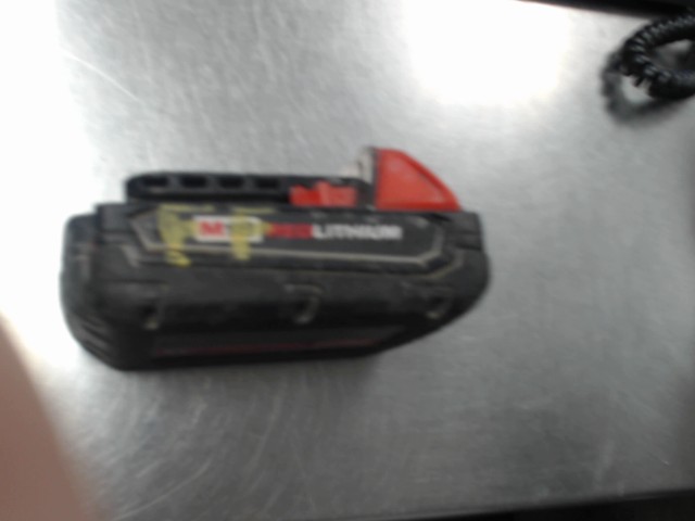 Batterie milwaukee 18v
