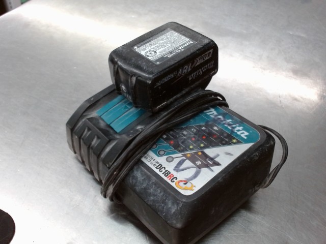 Chargeur avec une batterie 4ah