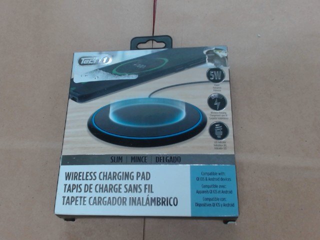 Wireless charging pad new/neuf