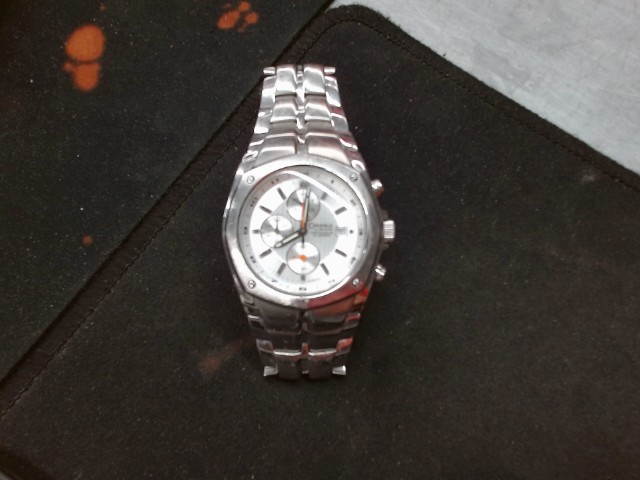 Montre caravelle bulova