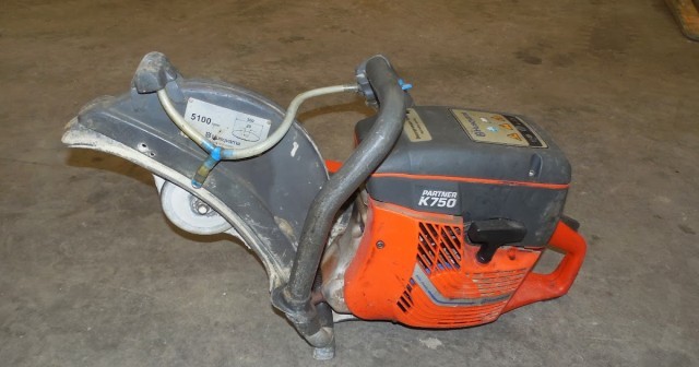 Scie a beton k750