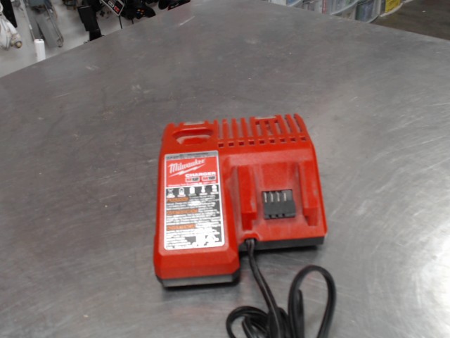 Chargeur batterie pour drill