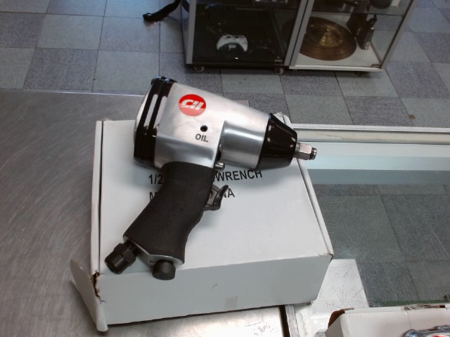 Impact wrench a air dans boite