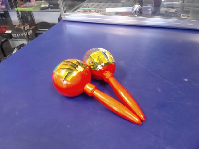 Maracas oranges