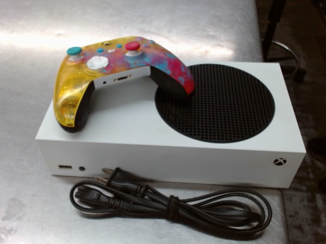 Xbox serie s avec manette et fil