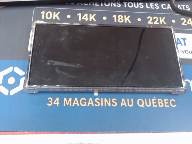 Samsung galaxy s24 ultra avec caisse