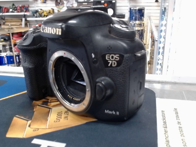 Camera canon7d no charge 16kclic dirt