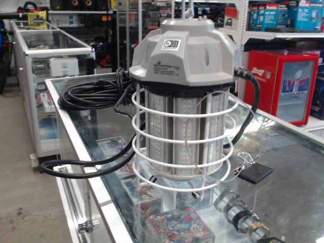 Worklight avec manette 100w 120v 1.1a