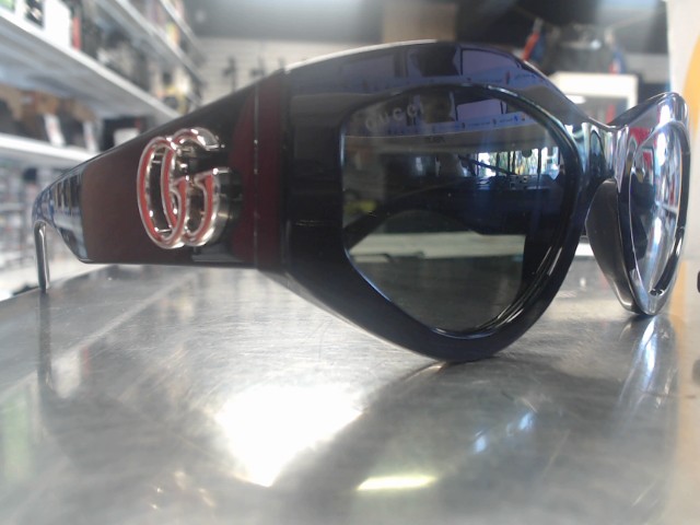 Gucci lunettes soleiles