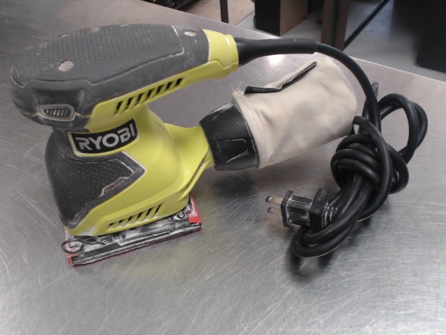 Sableuse care ryobi