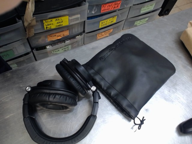 Ecouteur + fils + pochette