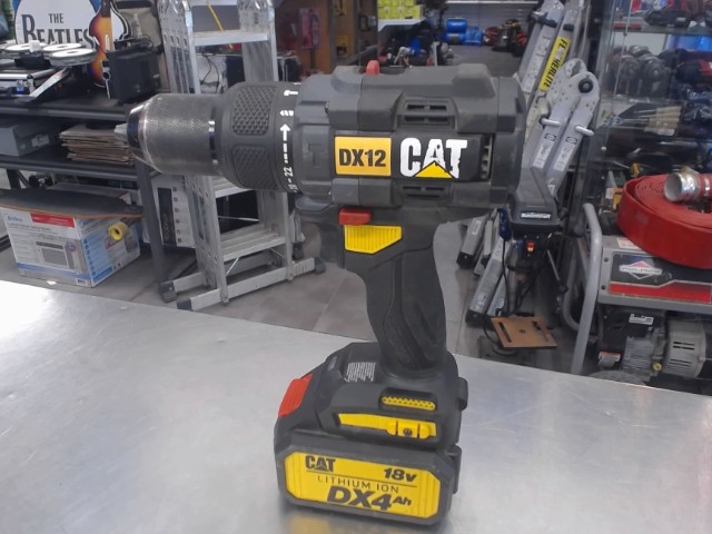 Hammerdrill cat + batt 4ah achet� ici