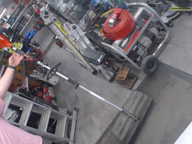 Weed eater moteur+balai m�canique