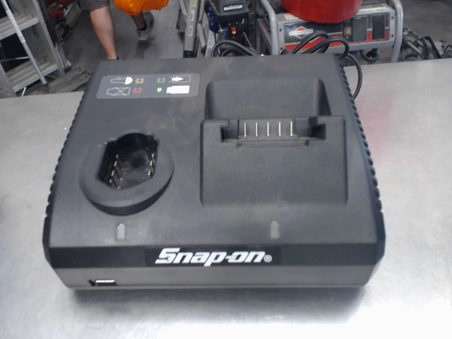 Chargeur 14v et 18v