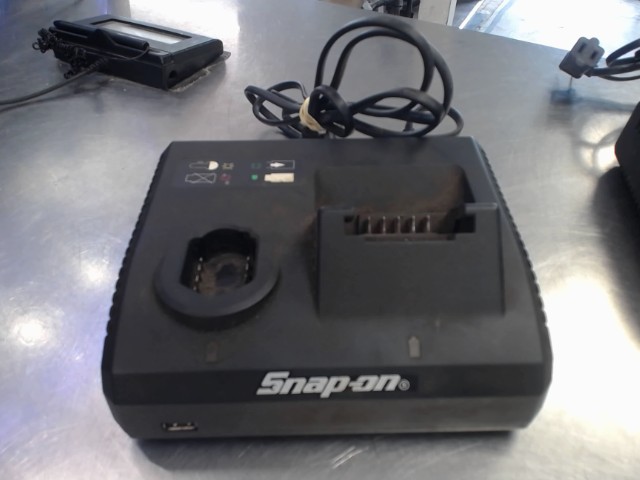 Chargeur snap-on