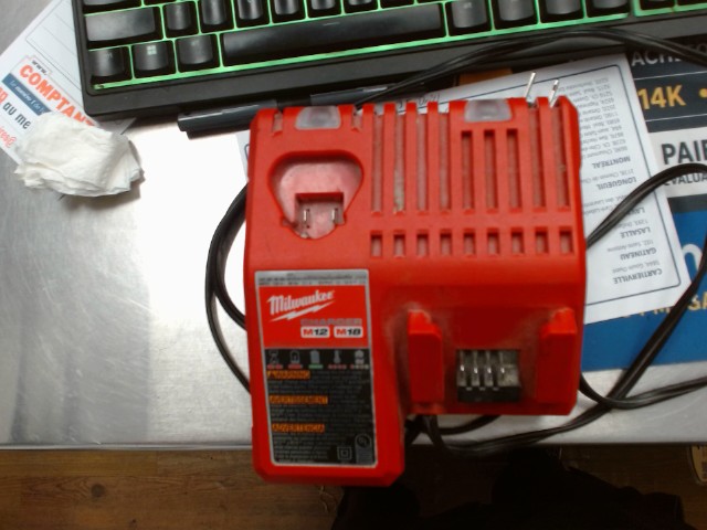 Chargeur milwaukee m12/m18