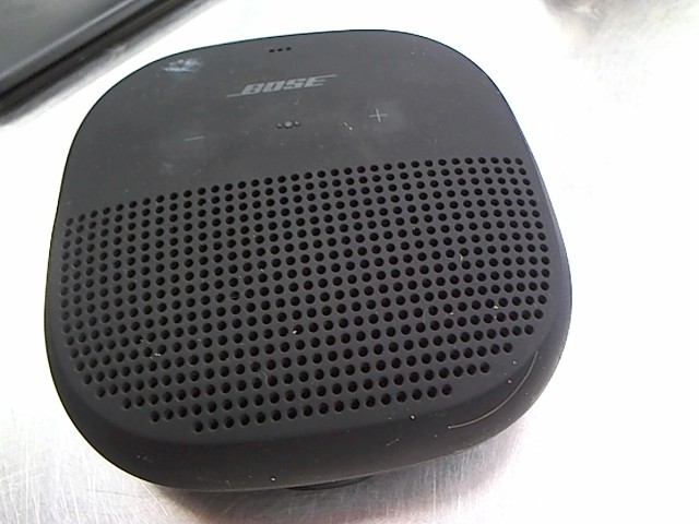 Speaker bluetooth noir
