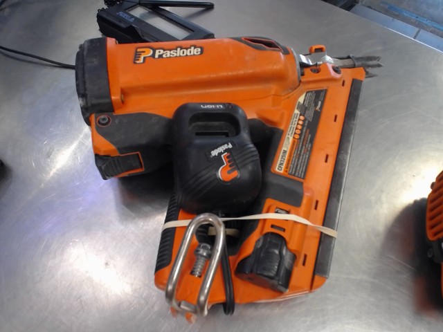 Paslode+batt+chargeur