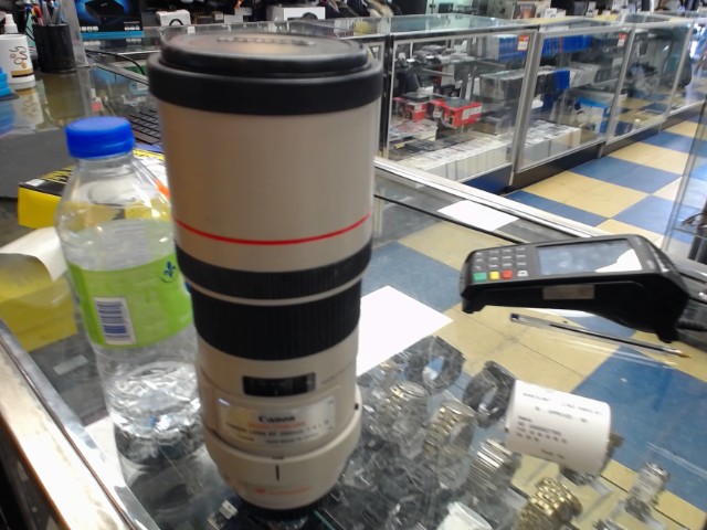 L is lentille camera zoom
