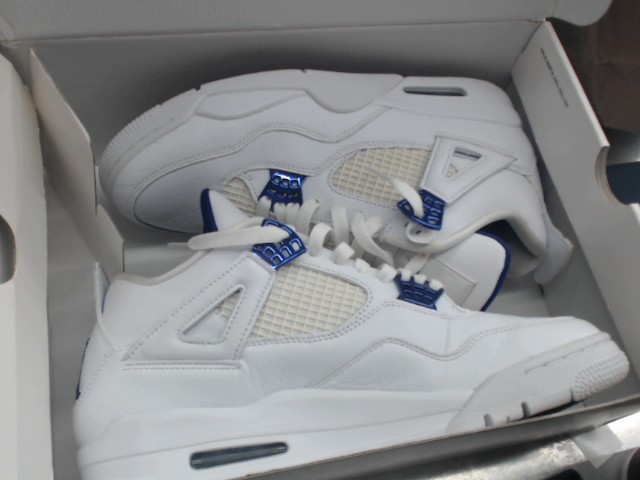 Chaussures nike air jordan 4 metal purp