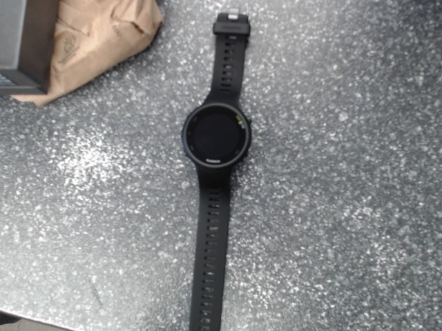 Montre intelligente forerunner 45