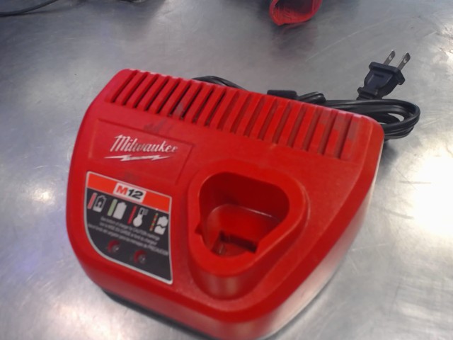 Chargeur batt 12v milwaukee