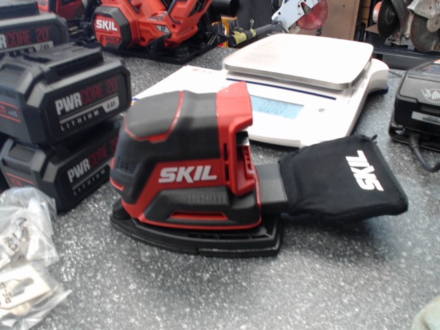 Palm sander 20v