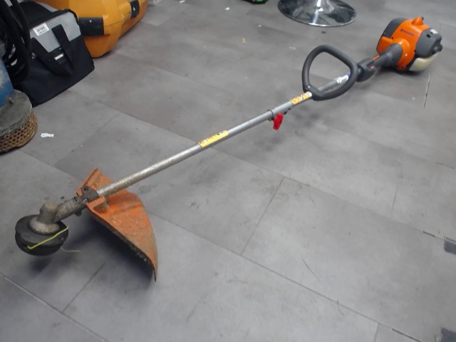 Weed eater en bonne condition