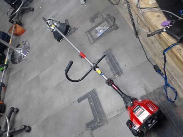Debrousailleuse troy bilt