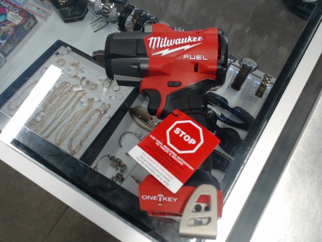 Milwaukee 1/2'' mid torque wrench new