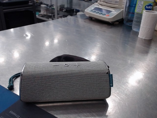 Speaker bluetooth magane
