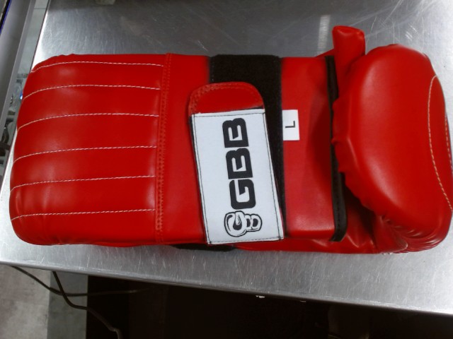 Gants de boxe rouges neuf