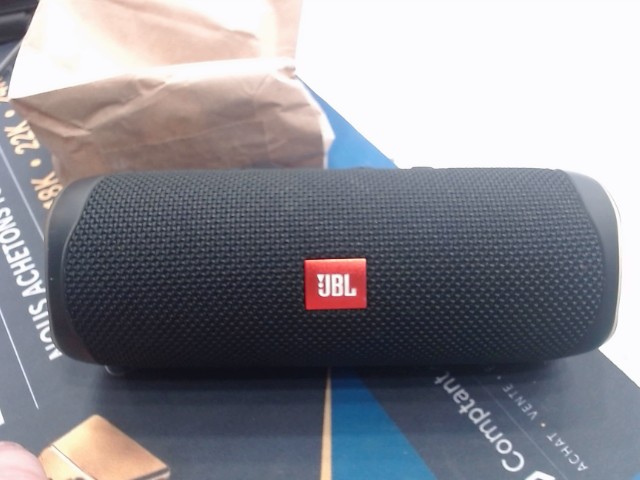 Speaker bluetooth