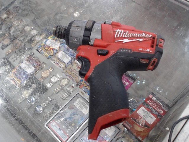 Drill 12v no batterie/chargeur
