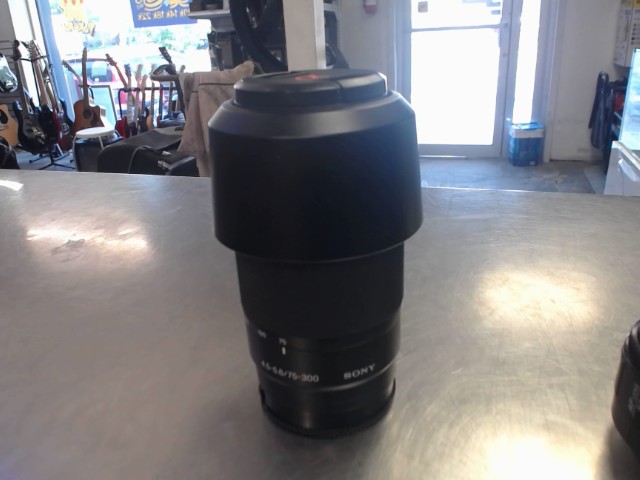 Sony 75-300 4.5-5.6   lense