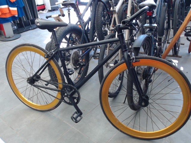 Velo damco de route une vitesse