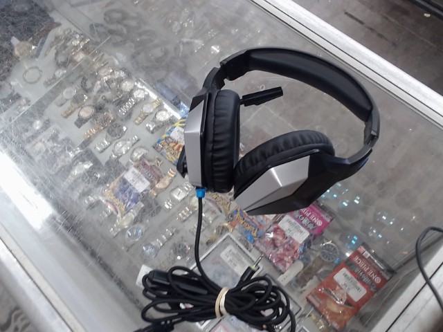 Casque de gaming a fils