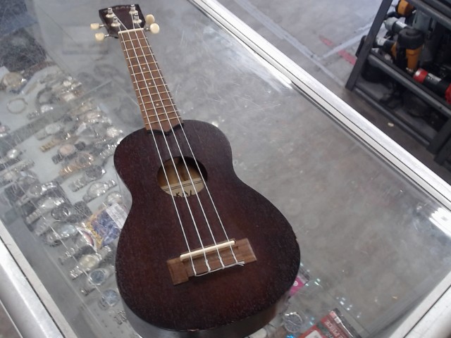 Ukelele 4 cordes
