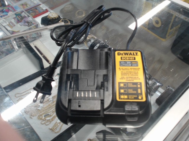 Chargeur 12v-20v max neuf