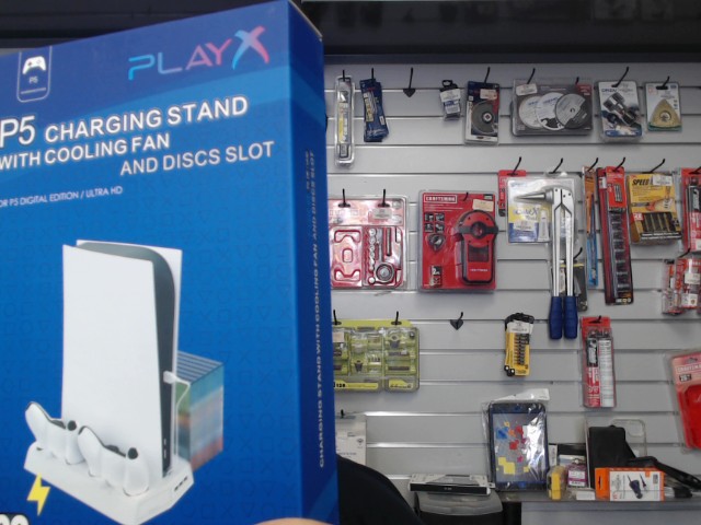 Charging stand with cooling fan