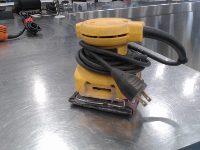 Palm grip sander