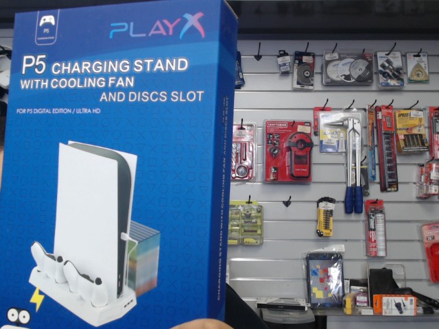 Charging stand with cooling fan