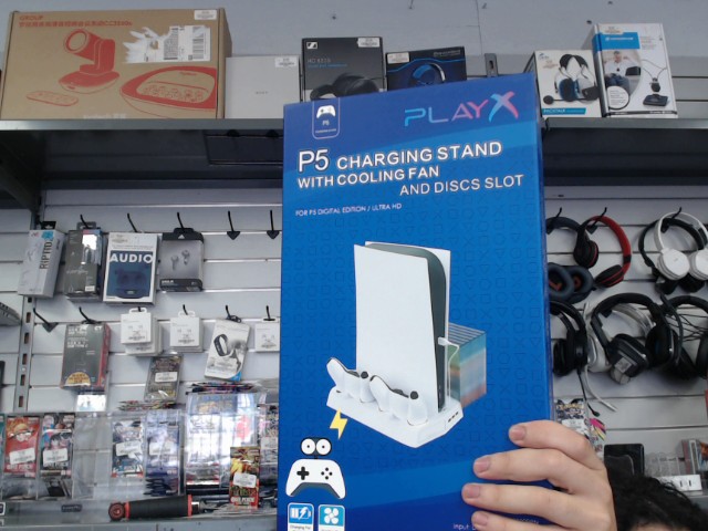 Charging stand with cooling fan