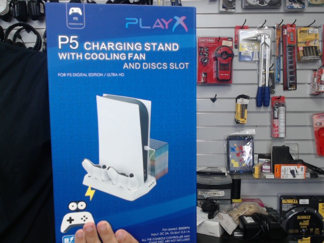 Charging stand with cooling fan