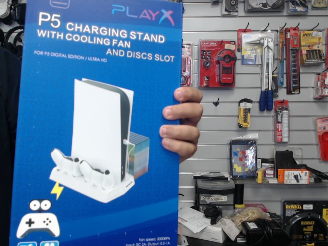 Charging stand with cooling fan