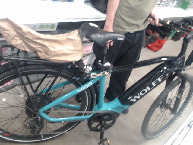 Wollf vega ebike avec chargeur